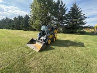 2024 John Deere 318G