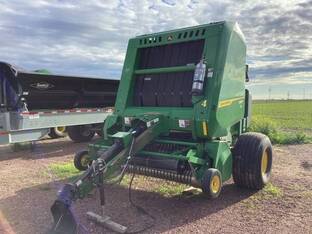 2024 John Deere 561R