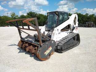 2009 Bobcat T320