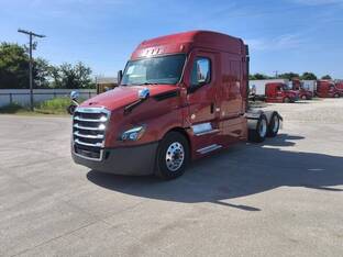 2022 Freightliner CASCADIA 126