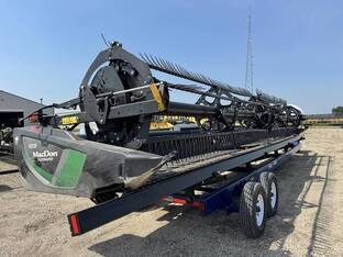 2019 MacDon Industries FD135