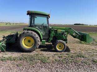 2018 John Deere 4066R