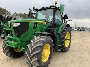 2025 John Deere 6R 215