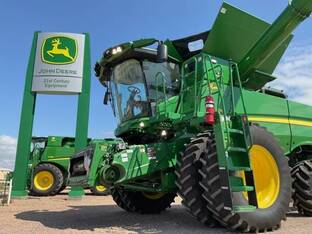 2022 John Deere S780
