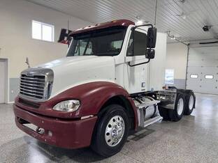 2005 Freightliner COLUMBIA 112