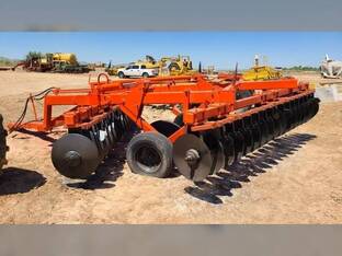 Allis-Chalmers 3100