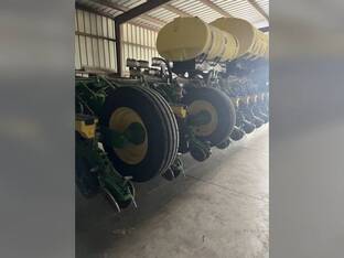 2019 John Deere 1775NT