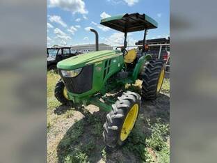 2016 John Deere 5065E