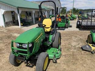 2015 John Deere 2032R