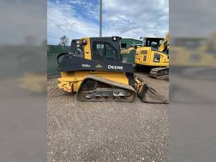 2022 John Deere 325G