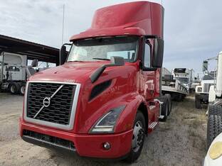 2020 Volvo VNR64T300