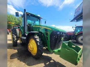 2008 John Deere 8230