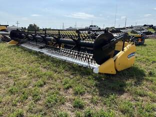 2014 New Holland 880CF-35