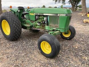 1985 John Deere 2350