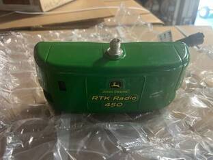 2024 John Deere 450 RTK radio