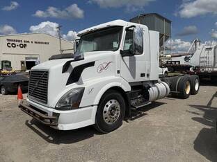 2012 Volvo VNL64300