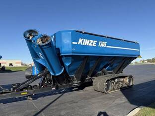 2021 Kinze 1305