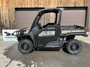 2024 John Deere GATOR XUV 865M