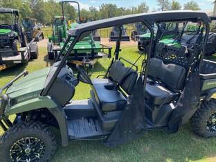 2024 John Deere XUV590M S4