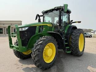 2024 John Deere 7R 250