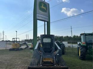 2017 John Deere 331G