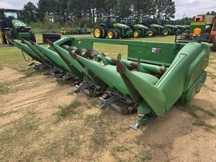 2011 John Deere 606C