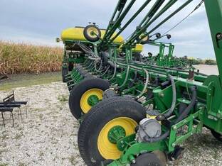 2012 John Deere 1770NT CCS