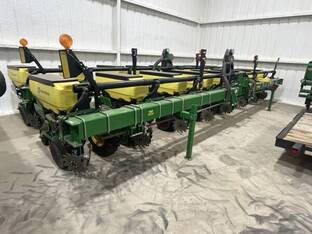 2023 John Deere 1705