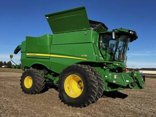 2023 John Deere S770