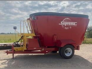 Supreme International 900T