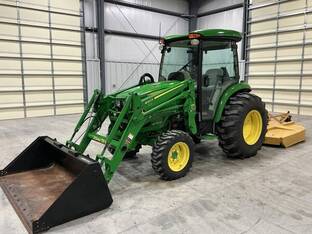 2017 John Deere 4052R