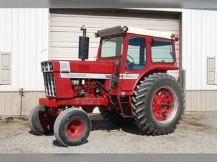 1976 International 1066