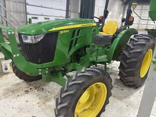 2015 John Deere 5055E