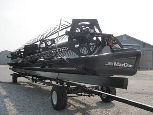 2011 MacDon Industries FD70