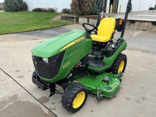 2017 John Deere 1025R