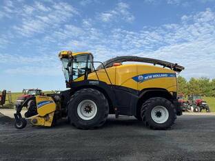 2012 New Holland FR850