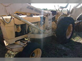 John Deere 300