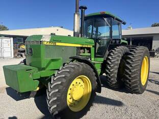 1991 John Deere 4555