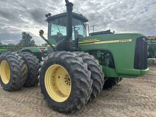 2004 John Deere 9220