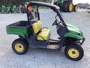 2012 John Deere GATOR XUV 550 GREEN