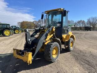 2018 John Deere 244K-II
