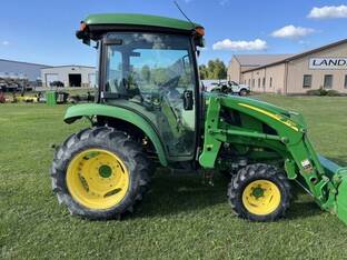 2016 John Deere 3046R