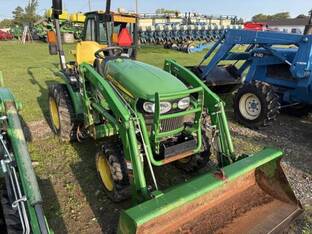 2015 John Deere 2025R