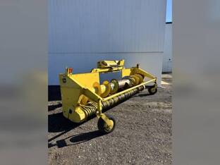 2002 John Deere 645A