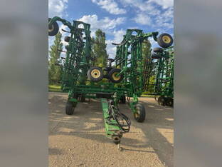 2012 John Deere 2410