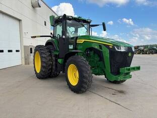 2021 John Deere 8R 230