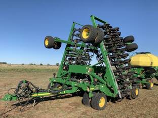 2015 John Deere 1890
