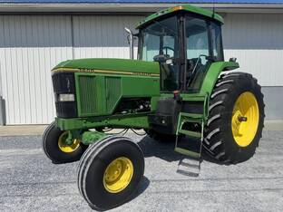 1993 John Deere 7600