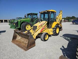 2005 New Holland LB75B