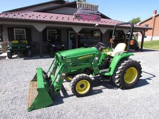 2014 John Deere 3032E